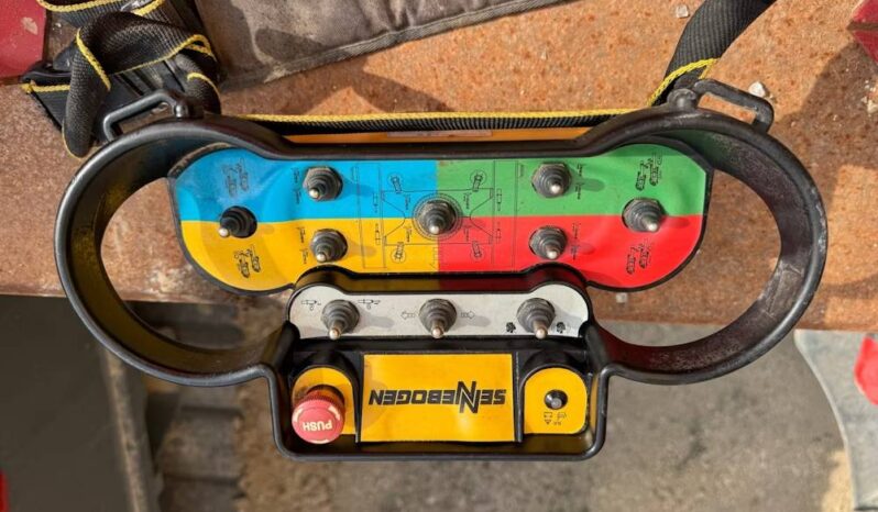 
								2015 Grove GHC130 132 Ton 132′ Telescopic Crawler Crane Boom Cab Cummins full									