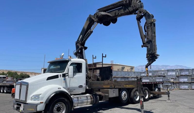 
								2020 Kenworth T880 Hiab Knuckle Boom Crane Flatbed Truck Tractor Remote full									