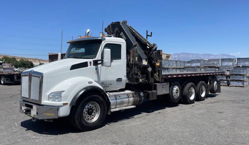 
								2020 Kenworth T880 Hiab Knuckle Boom Crane Flatbed Truck Tractor Remote full									