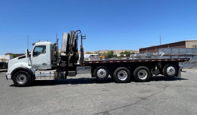 
								2020 Kenworth T880 Hiab Knuckle Boom Crane Flatbed Truck Tractor Remote full									