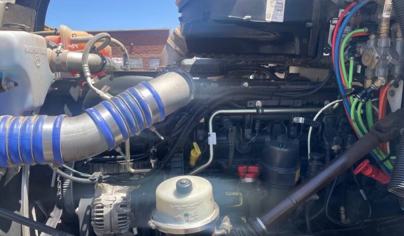 
								2020 Kenworth T880 Hiab Knuckle Boom Crane Flatbed Truck Tractor Remote full									