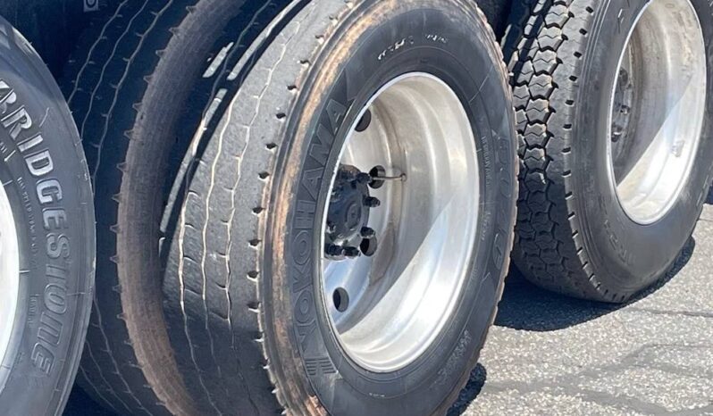 
								2020 Kenworth T880 Hiab Knuckle Boom Crane Flatbed Truck Tractor Remote full									