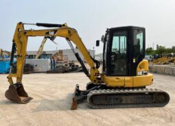 
										2016 Caterpillar 305.5E2 CR Mini Excavator Backhoe Aux Hyd Bucket Cab US full									