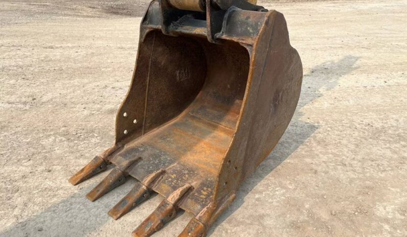 
								2016 Caterpillar 305.5E2 CR Mini Excavator Backhoe Aux Hyd Bucket Cab US full									