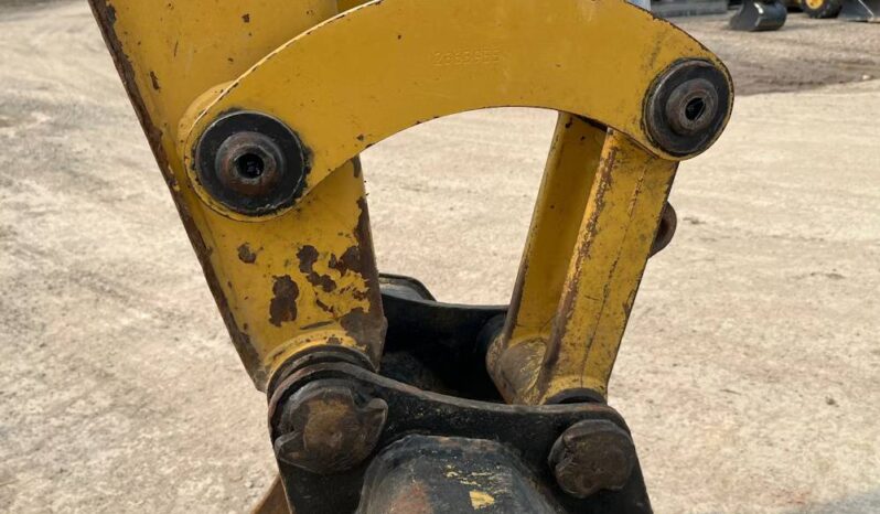 
								2016 Caterpillar 305.5E2 CR Mini Excavator Backhoe Aux Hyd Bucket Cab US full									
