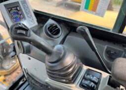 
										2016 Caterpillar 305.5E2 CR Mini Excavator Backhoe Aux Hyd Bucket Cab US full									