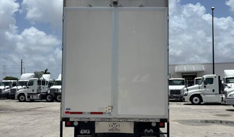 
								2020 Freightliner M2106 SA 18′ SHRED-TECH Shredder Truck Cummins AT full									