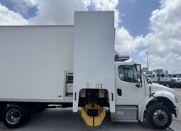 
										2020 Freightliner M2106 SA 18′ SHRED-TECH Shredder Truck Cummins AT full									