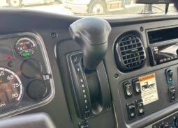 
										2020 Freightliner M2106 SA 18′ SHRED-TECH Shredder Truck Cummins AT full									