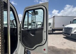 
										2020 Freightliner M2106 SA 18′ SHRED-TECH Shredder Truck Cummins AT full									