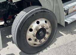 
										2020 Freightliner M2106 SA 18′ SHRED-TECH Shredder Truck Cummins AT full									