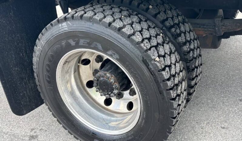 
								2020 Freightliner M2106 SA 18′ SHRED-TECH Shredder Truck Cummins AT full									