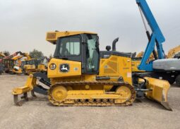 
										2021 John Deere 650K XLT Crawler Dozer Cab Tractor 123″ 6 – Way Blade full									