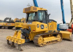 
										2021 John Deere 650K XLT Crawler Dozer Cab Tractor 123″ 6 – Way Blade full									