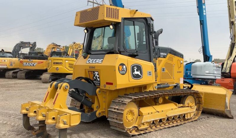 
								2021 John Deere 650K XLT Crawler Dozer Cab Tractor 123″ 6 – Way Blade full									