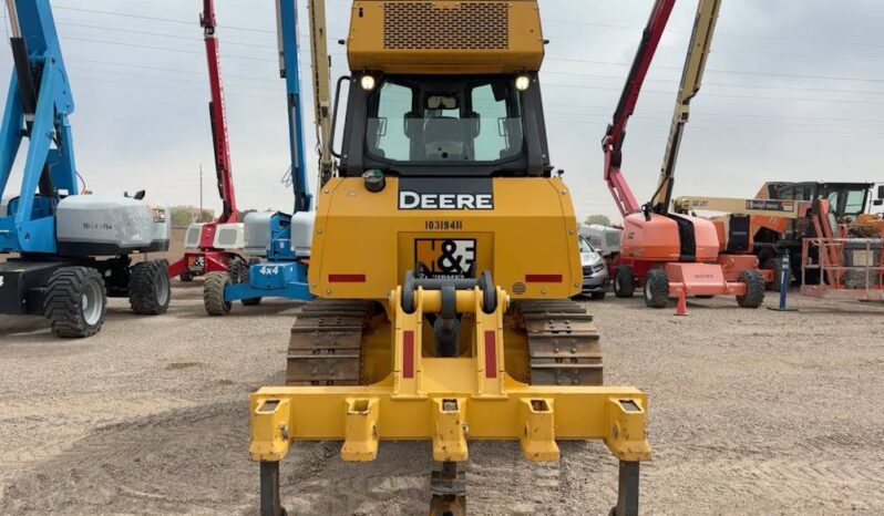 
								2021 John Deere 650K XLT Crawler Dozer Cab Tractor 123″ 6 – Way Blade full									