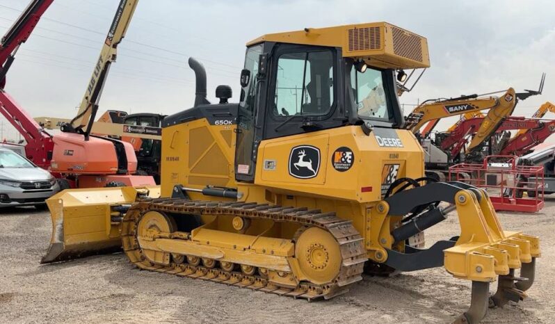
								2021 John Deere 650K XLT Crawler Dozer Cab Tractor 123″ 6 – Way Blade full									
