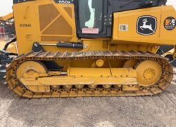 
										2021 John Deere 650K XLT Crawler Dozer Cab Tractor 123″ 6 – Way Blade full									
