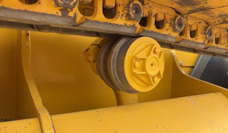 
								2021 John Deere 650K XLT Crawler Dozer Cab Tractor 123″ 6 – Way Blade full									