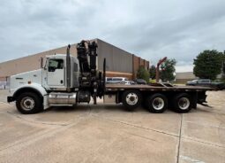
										2014 Kenworth T800 TriA Knuckle Boom Flatbed Truck Hiab 322-7 HiPro full									