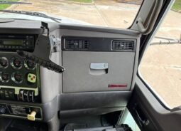 
										2014 Kenworth T800 TriA Knuckle Boom Flatbed Truck Hiab 322-7 HiPro full									