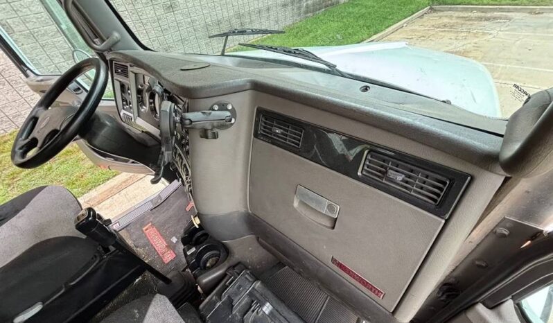 
								2014 Kenworth T800 TriA Knuckle Boom Flatbed Truck Hiab 322-7 HiPro full									