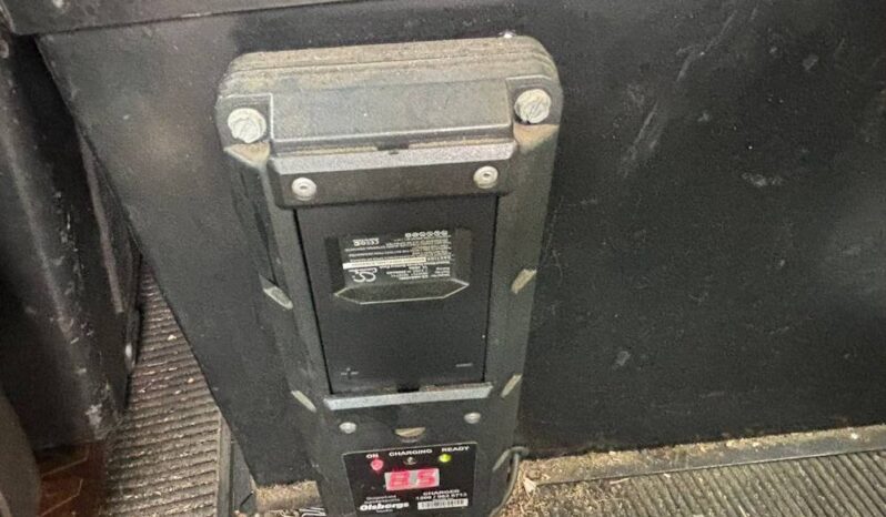 
								2014 Kenworth T800 TriA Knuckle Boom Flatbed Truck Hiab 322-7 HiPro full									