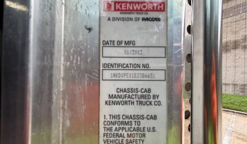 
								2014 Kenworth T800 TriA Knuckle Boom Flatbed Truck Hiab 322-7 HiPro full									