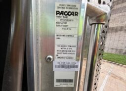 
										2014 Kenworth T800 TriA Knuckle Boom Flatbed Truck Hiab 322-7 HiPro full									