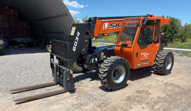 
								2023 Skytrak 6034 6,000 lb Telescopic Reach Forklift Cab Telehandler A/C full									