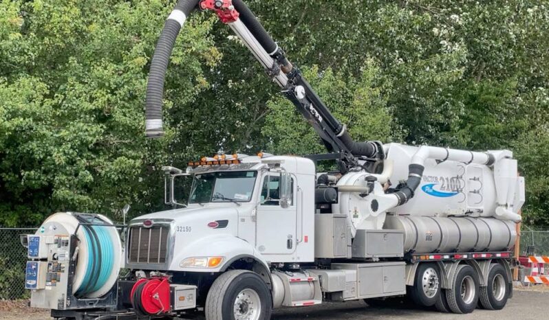 
								2014 Peterbilt 348 Vactor 2100 Plus Vacuum Jetter Truck Hydro Excavator full									