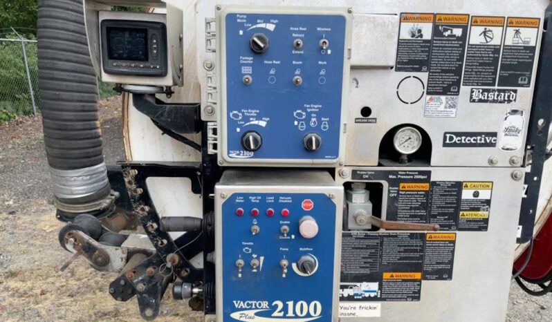 
								2014 Peterbilt 348 Vactor 2100 Plus Vacuum Jetter Truck Hydro Excavator full									