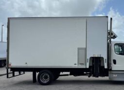
										2020 Freightliner M2106 SA 18′ SHRED-TECH Shredder Truck Cummins AT full									