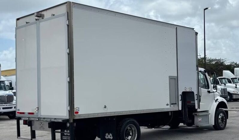 
								2020 Freightliner M2106 SA 18′ SHRED-TECH Shredder Truck Cummins AT full									