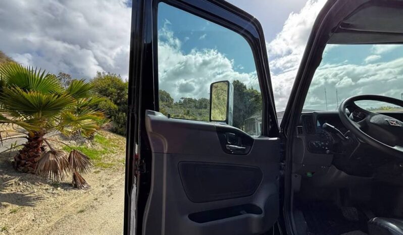 
								2019 International MV607 SA 21′ Rollback Flatbed Tow Truck Cummins AT full									