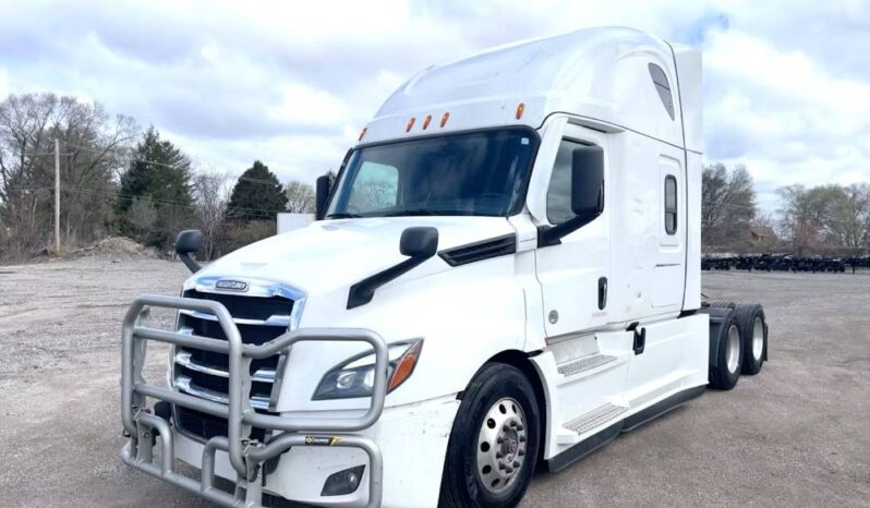 
								2022 Freightliner Cascadia TA Sleeper Truck Tractor Detroit DD15 full									