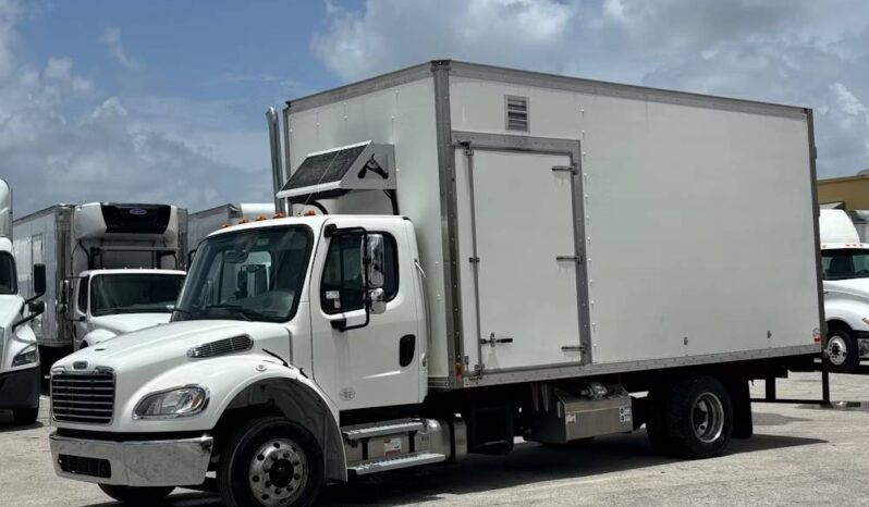 
								2020 Freightliner M2106 SA 18′ SHRED-TECH Shredder Truck Cummins AT full									