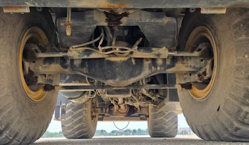 
								2015 Grove RT765E-2 65-Ton 175′ Rough Terrain Crane Lattice Jib Cummins full									