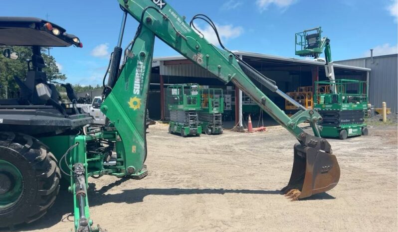 
								2019 JCB 3CX 4WD Backhoe Wheel Loader Tractor E-Stick Aux Hyd 4-in-1 BKT full									