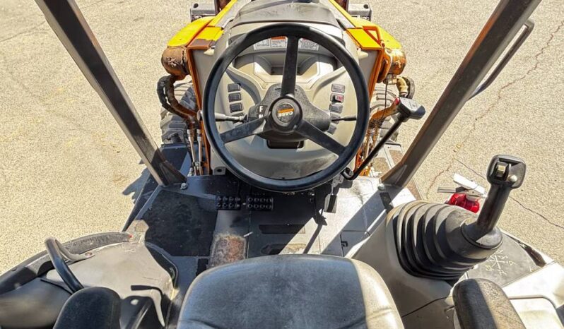 
								2022 Case 580N EP 4WD Backhoe Wheel Loader Tractor Excavating Bucket full									