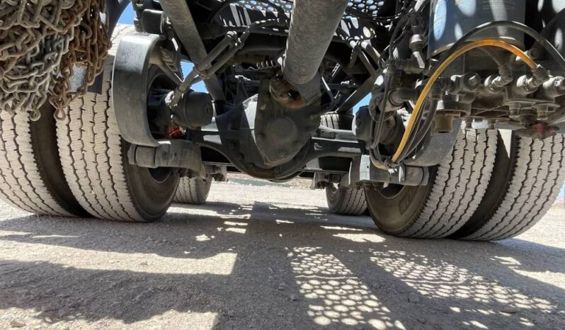 
								2024 Kenworth T680 TA Mid Roof Sleeper Truck Tractor Paccar MX-13 AT full									