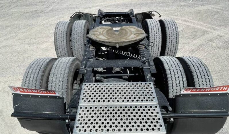 
								2024 Kenworth T680 TA Mid Roof Sleeper Truck Tractor Paccar MX-13 AT full									