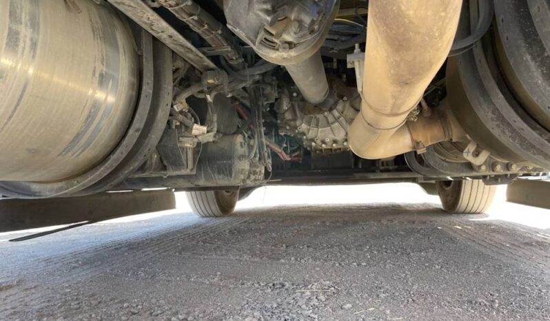 
								2024 Kenworth T680 TA Mid Roof Sleeper Truck Tractor Paccar MX-13 AT full									