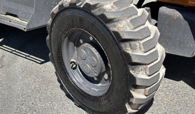 
								2022 Case 580N EP 4WD Backhoe Wheel Loader Tractor Excavating Bucket full									