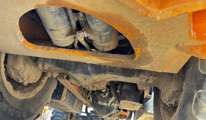 
								2022 Case 580N EP 4WD Backhoe Wheel Loader Tractor Excavating Bucket full									