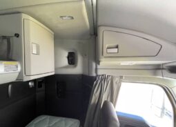 
										2024 Kenworth T680 TA Mid Roof Sleeper Truck Tractor Paccar MX-13 AT full									