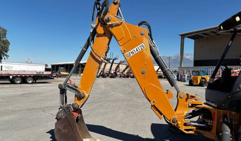 
								2022 Case 580N EP 4WD Backhoe Wheel Loader Tractor Excavating Bucket full									