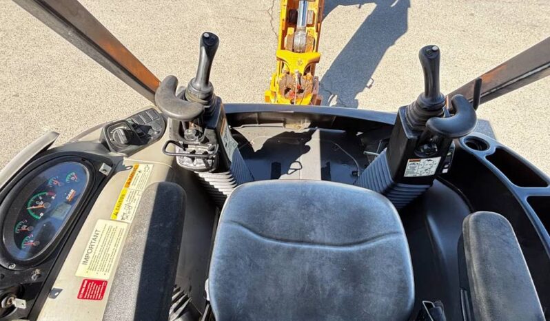 
								2022 Case 580N EP 4WD Backhoe Wheel Loader Tractor Excavating Bucket full									