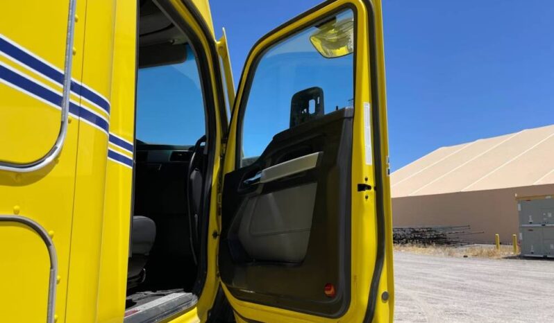 
								2024 Kenworth T680 TA Mid Roof Sleeper Truck Tractor Paccar MX-13 AT full									
