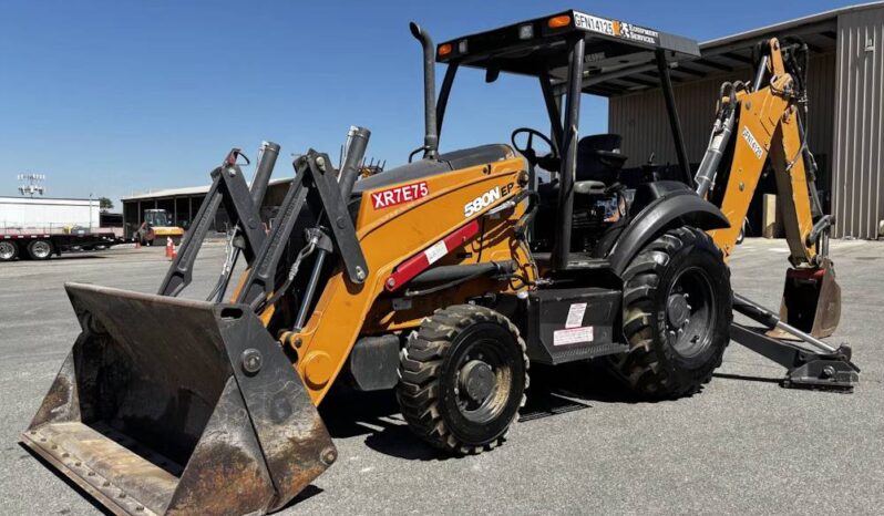 
								2022 Case 580N EP 4WD Backhoe Wheel Loader Tractor Excavating Bucket full									